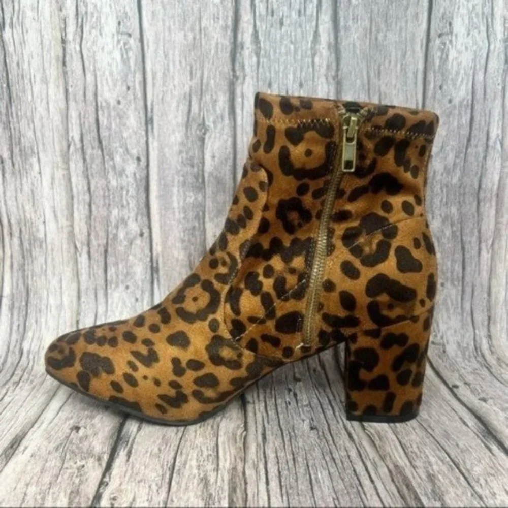 Sugar Itsie Women's Size 10 Leopard Stretch Ankle Boots - Picture 6 of 8